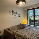 Апартаменты Bois Du Bouchet, Vue Montagne, Calme, Parking Gratuit, Proche Centre Шамони